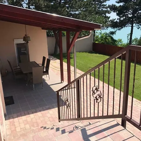 Appartement Kenese Panorama Apartman 2 Balatonkenese